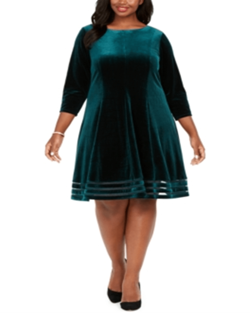 Front of a model wearing a size 14W Jessica Howard Women's Plus Velvet Illusion Dress Green Size 14W in Green by Jessica Howard. | dia_product_style_image_id:313111